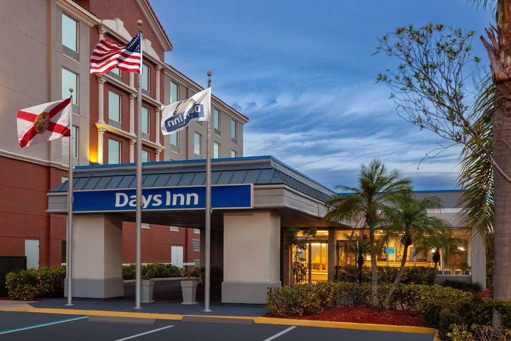 Days Inn By Wyndham Melbourne Extérieur photo