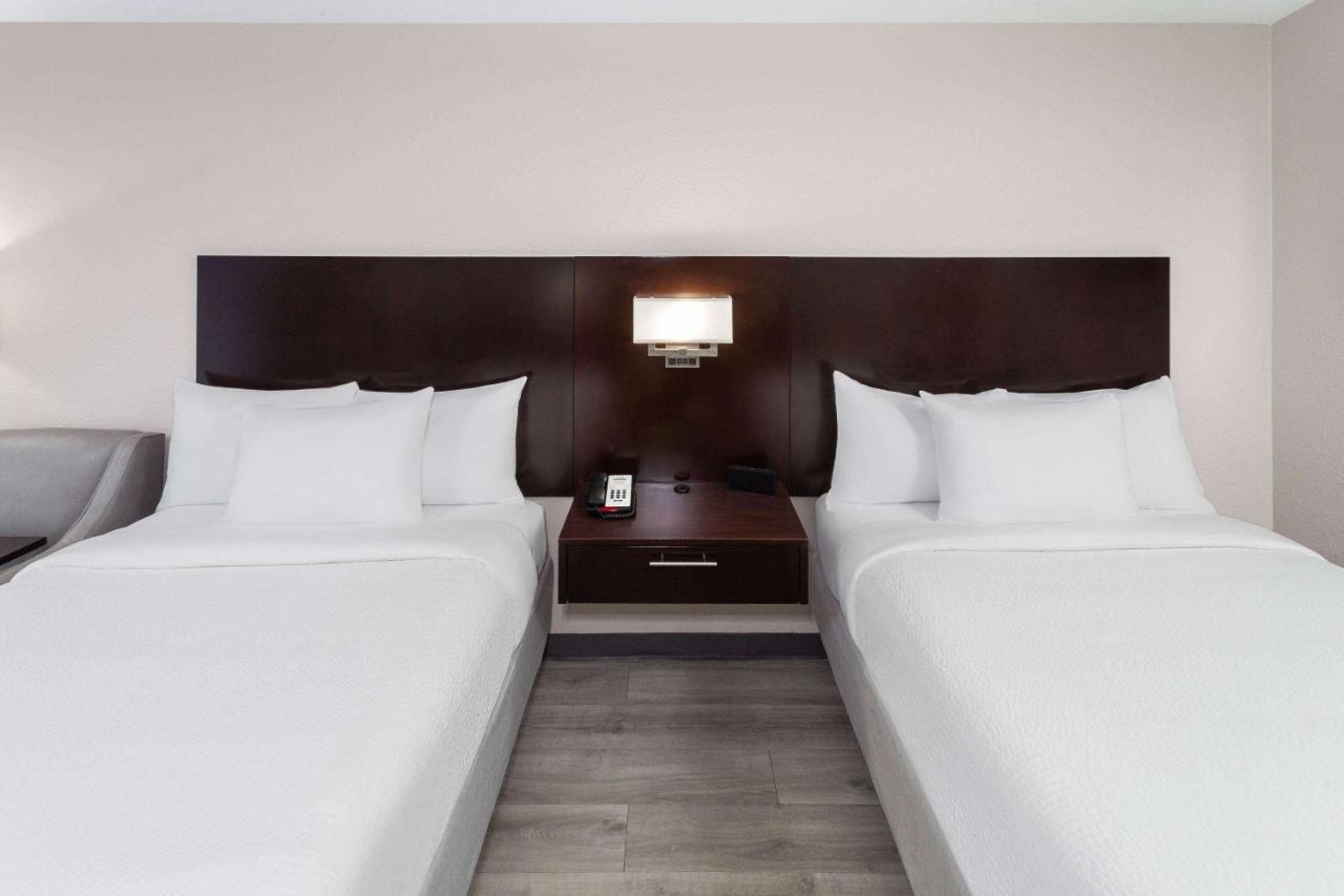 Days Inn By Wyndham Melbourne Extérieur photo