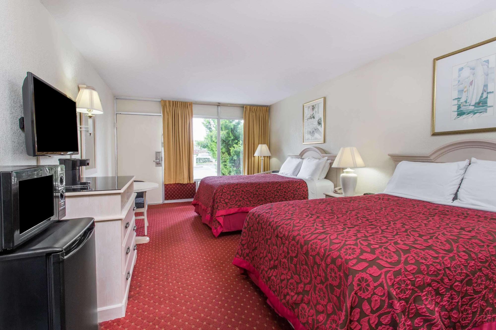 Days Inn By Wyndham Melbourne Extérieur photo