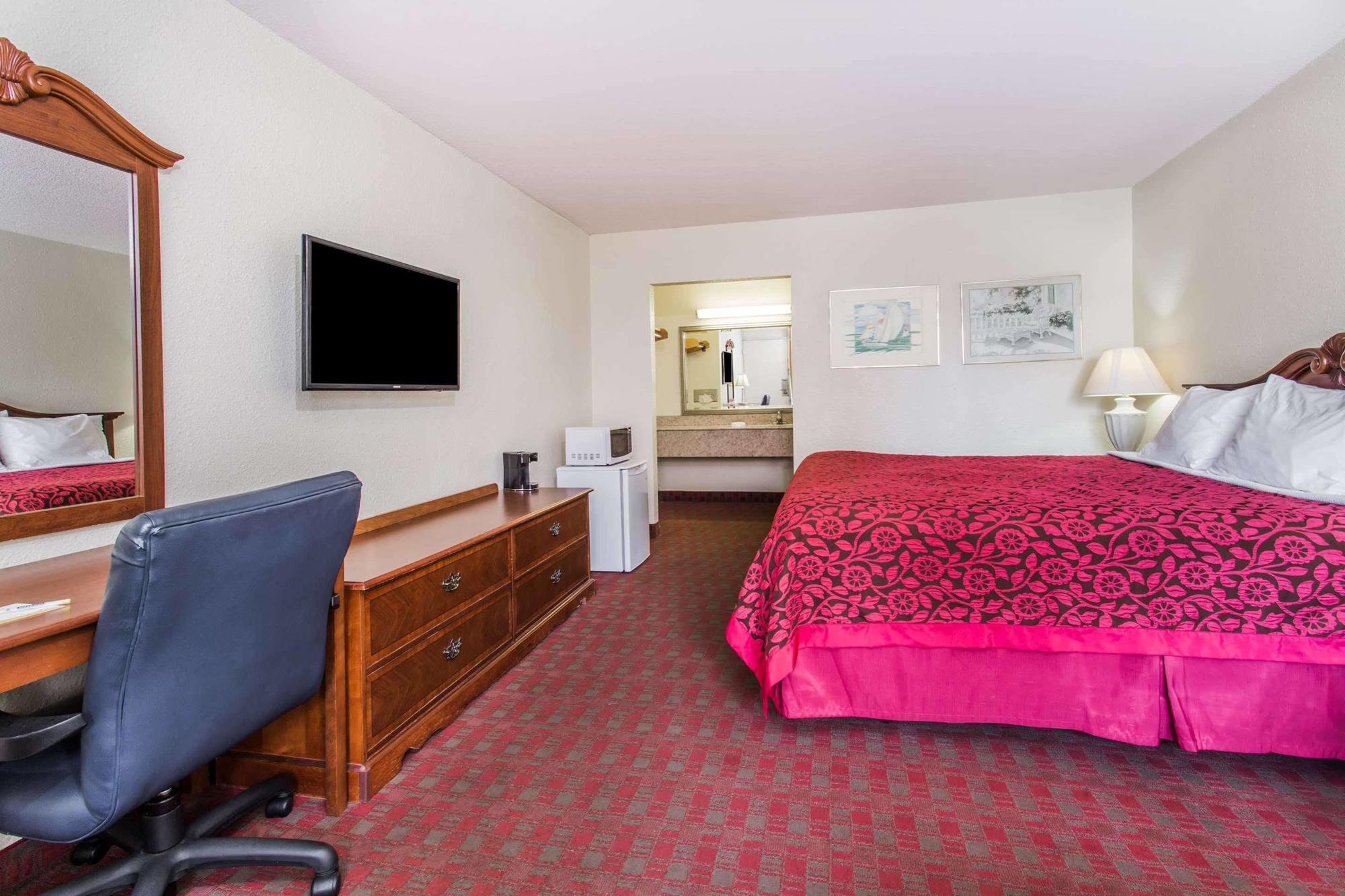Days Inn By Wyndham Melbourne Extérieur photo